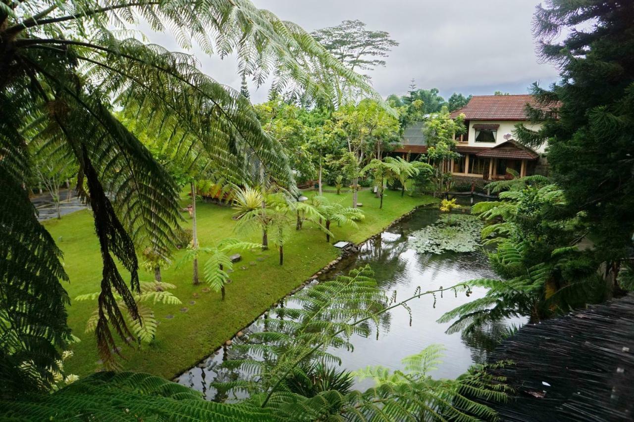 Spring Hill Hotel Ruteng Exterior photo